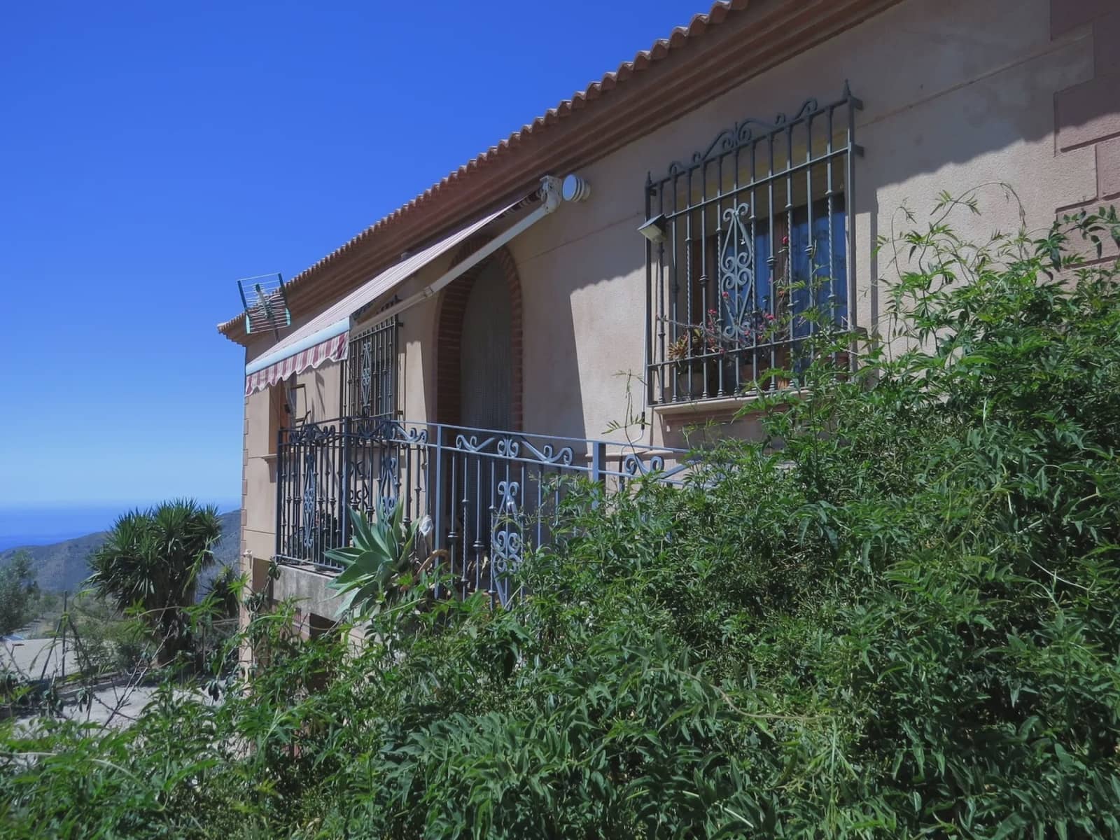 5 soverom Finca/Herregård til salgs i Albondon med garasje - € 280 000 (Ref: 8408403)