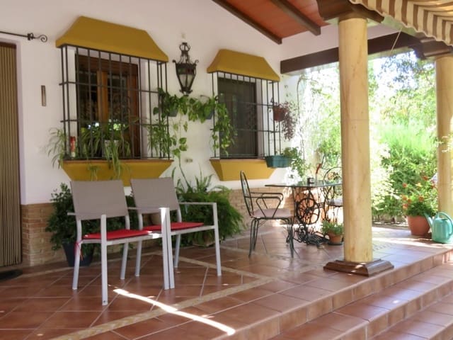 6 soveværelse Villa til salg i Villa Turistica de la Subbetica, Priego de Córdoba med swimmingpool garage - € 498.000 (Ref: 8602500)