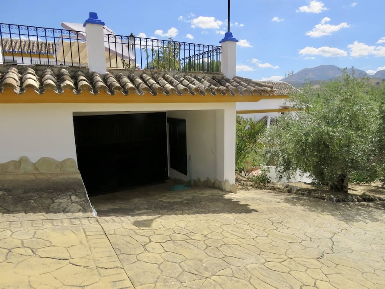 6 soveværelse Villa til salg i Villa Turistica de la Subbetica med swimmingpool garage - € 498.000 (Ref: 8602500)