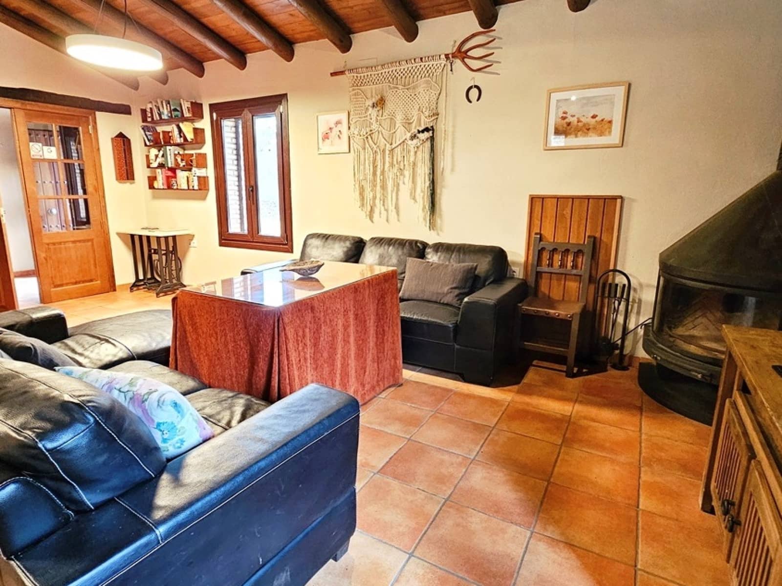 4 soveværelse Finca/Landehus til salg i Galaroza med swimmingpool - € 695.000 (Ref: 8670900)