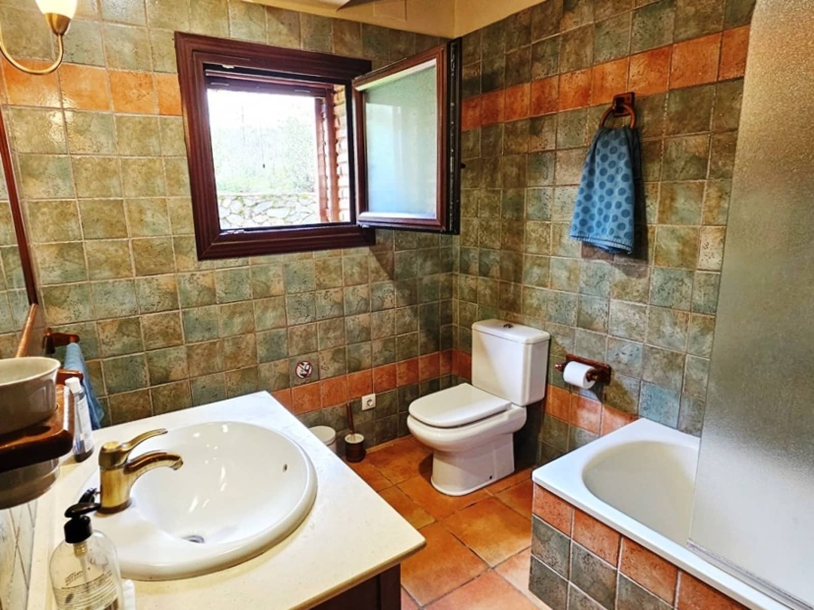 4 soveværelse Finca/Landehus til salg i Galaroza med swimmingpool - € 695.000 (Ref: 8670900)