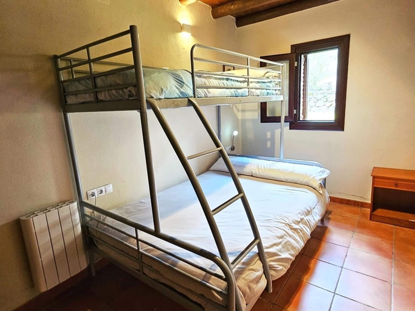 4 soveværelse Finca/Landehus til salg i Galaroza med swimmingpool - € 695.000 (Ref: 8670900)