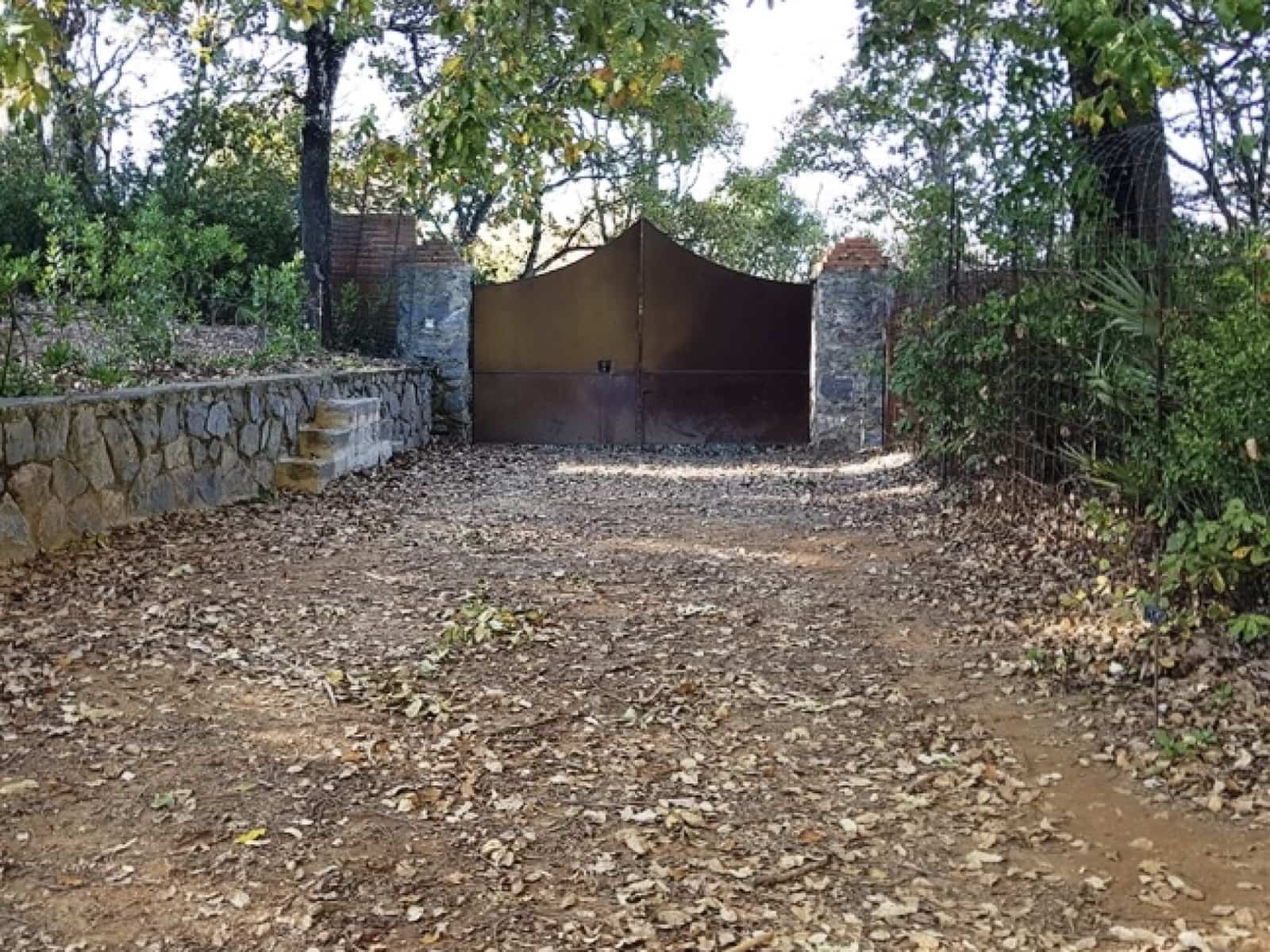 4 soveværelse Finca/Landehus til salg i Galaroza med swimmingpool - € 695.000 (Ref: 8670900)