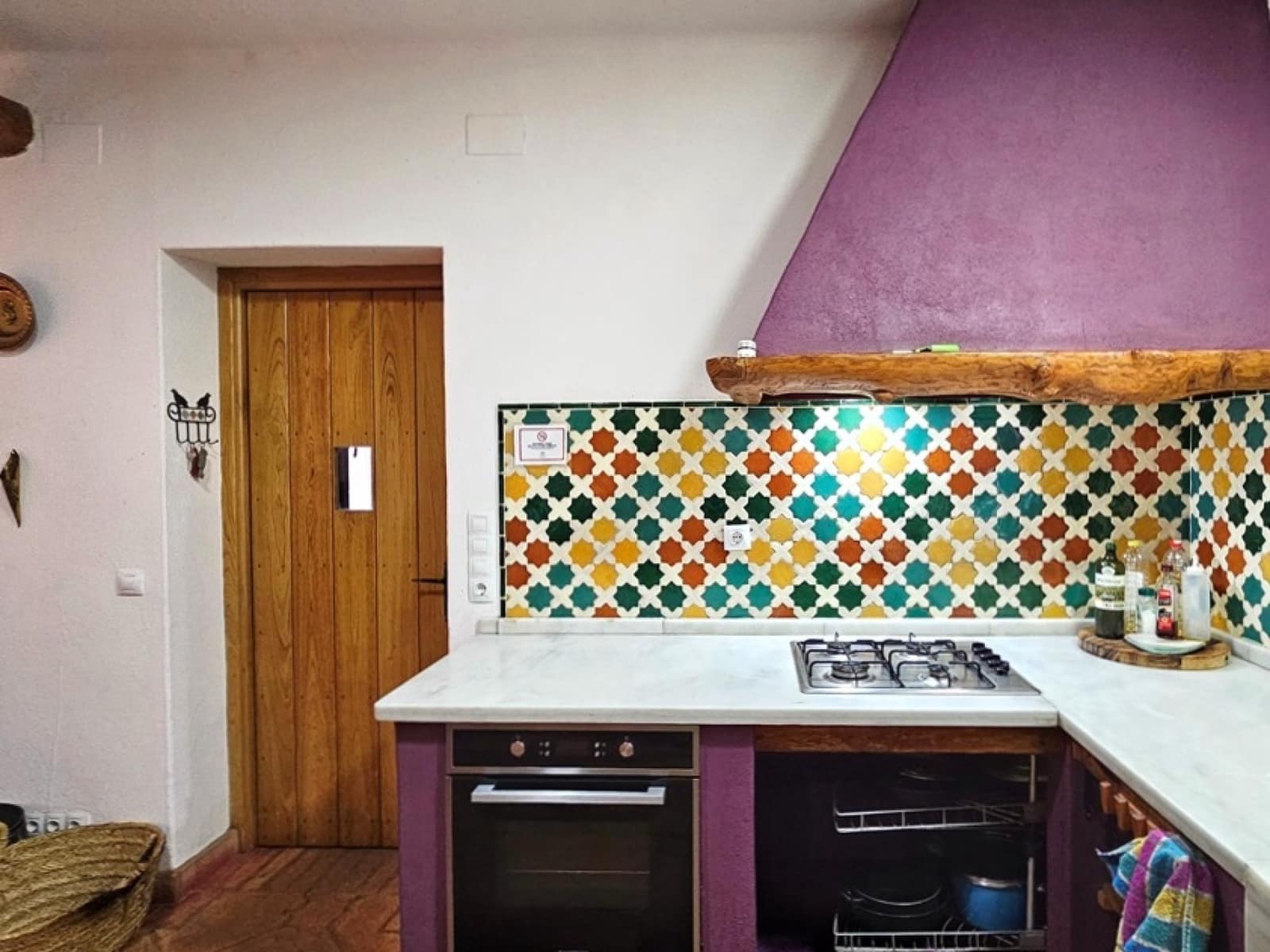 4 soveværelse Finca/Landehus til salg i Fuenteheridos med swimmingpool - € 675.000 (Ref: 8675245)