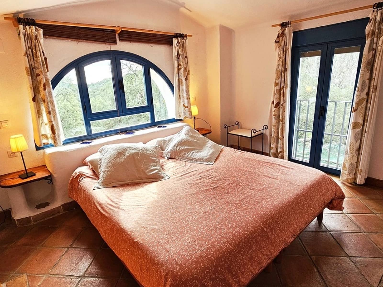 4 soveværelse Finca/Landehus til salg i Fuenteheridos med swimmingpool - € 675.000 (Ref: 8675245)