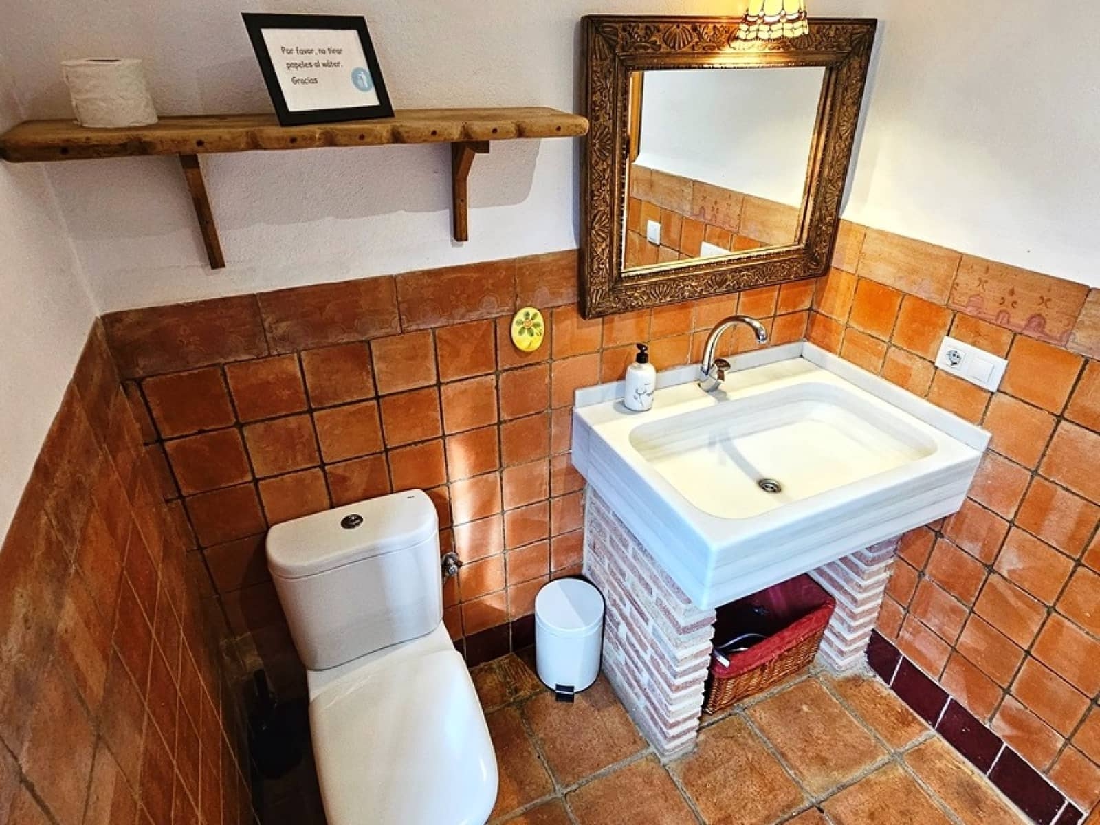 4 soveværelse Finca/Landehus til salg i Fuenteheridos med swimmingpool - € 675.000 (Ref: 8675245)