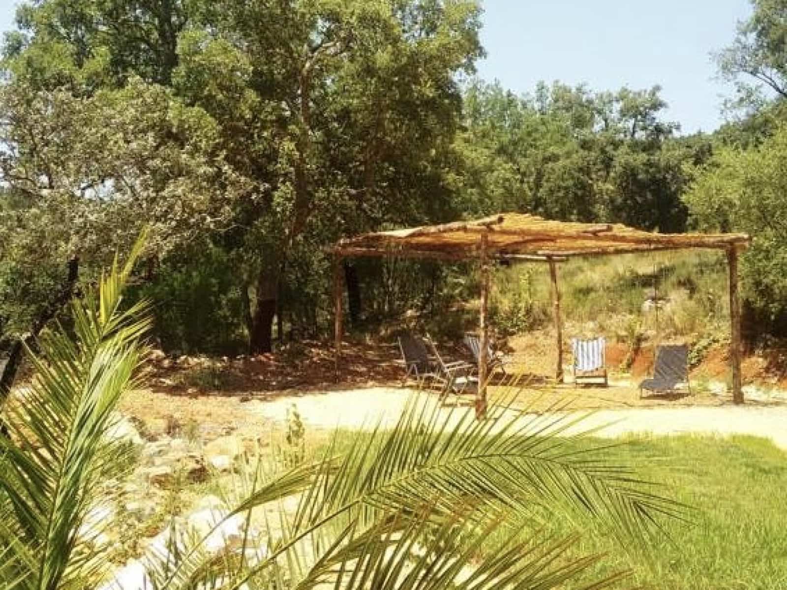 4 soveværelse Finca/Landehus til salg i Fuenteheridos med swimmingpool - € 675.000 (Ref: 8675245)