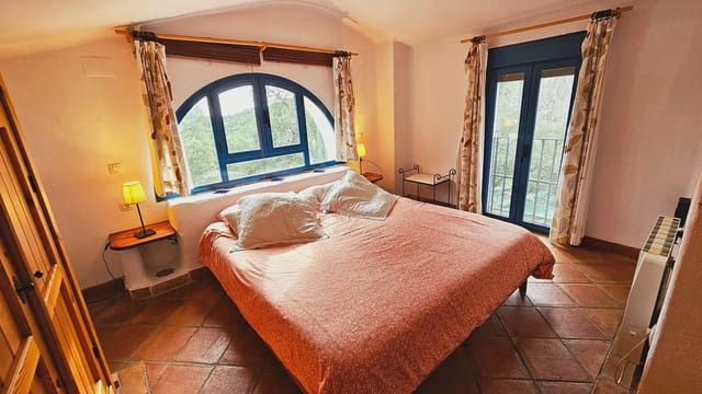 4 sovrum Finca/Hus på landet till salu i Fuenteheridos med pool - 675 000 € (Ref: 8675245)
