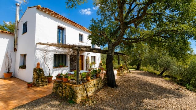 4 sovrum Finca/Hus på landet till salu i Fuenteheridos med pool - 675 000 € (Ref: 8675245)