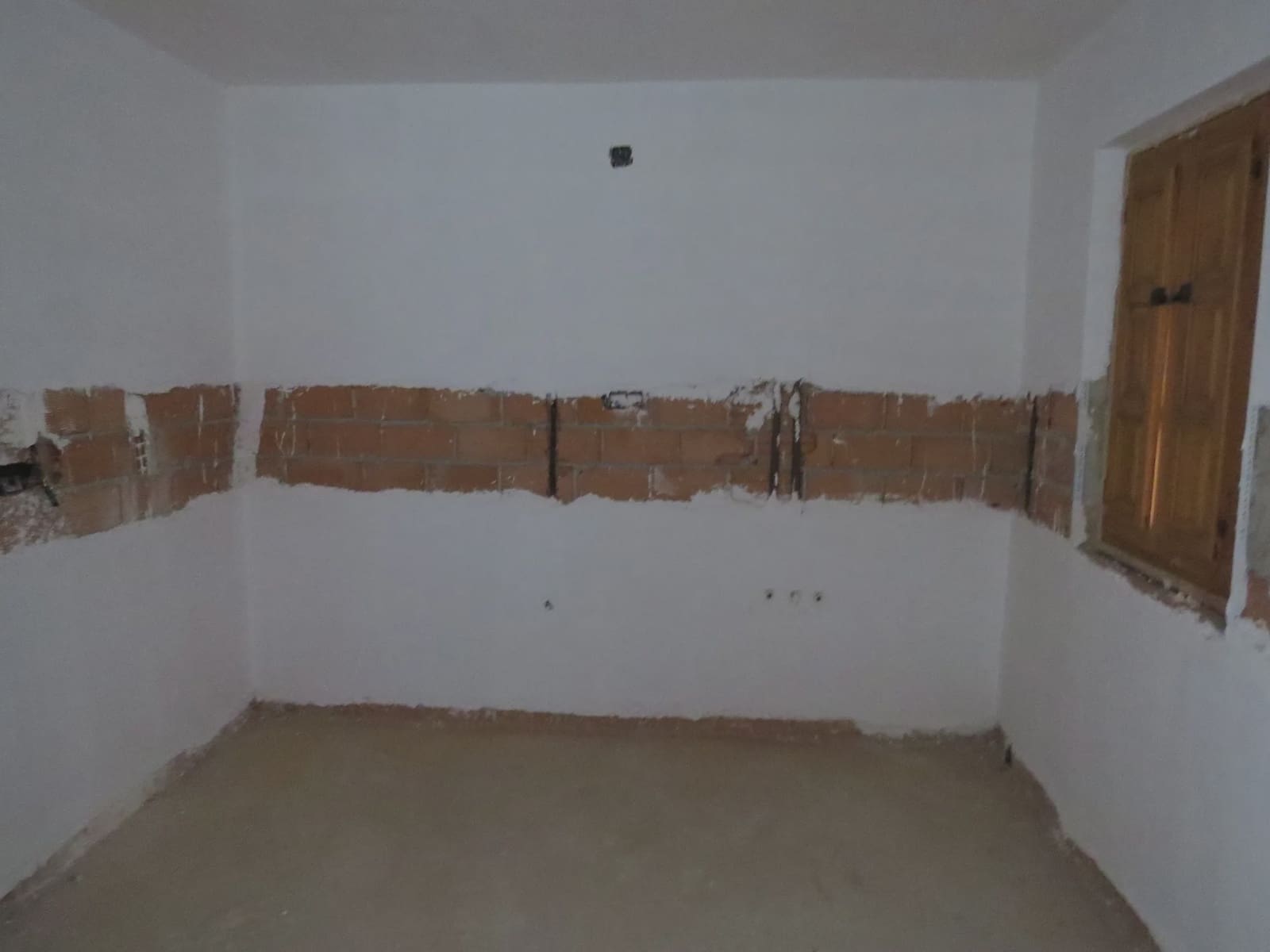 12 soveværelse Byhus til salg i La Taha med garage - € 395.000 (Ref: 8728807)