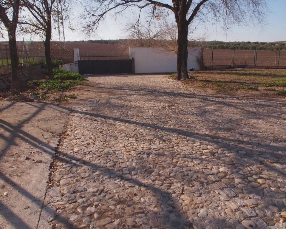 5 soverom Finca/Herregård til salgs i La Puebla de Cazalla med svømmebasseng garasje - € 900 000 (Ref: 8728815)