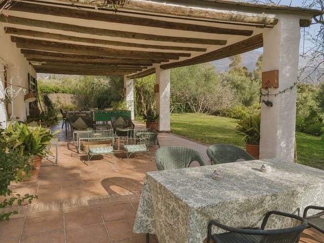 4 slaapkamer Finca/Landhuis te koop in Orgiva met garage - € 675.000 (Ref: 8764957)