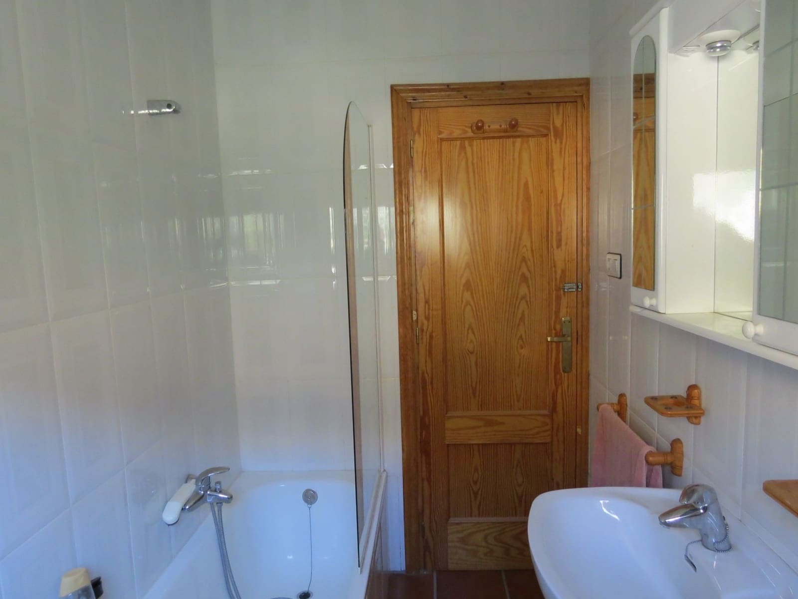 6 sypialnia Willa na sprzedaż w Berchules z basenem garażem - 290 000 € (Ref: 8765760)