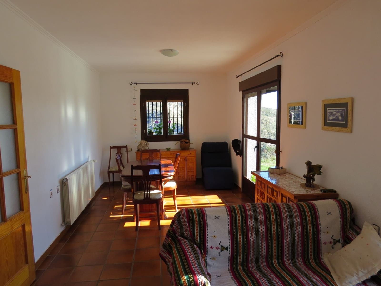 6 sypialnia Willa na sprzedaż w Berchules z basenem garażem - 290 000 € (Ref: 8765760)