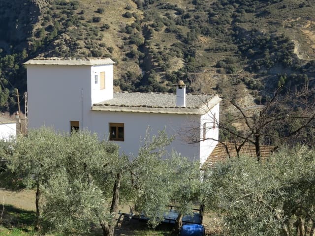 6 soverom Villa til salgs i Bérchules med svømmebasseng garasje - € 290 000 (Ref: 8765760)