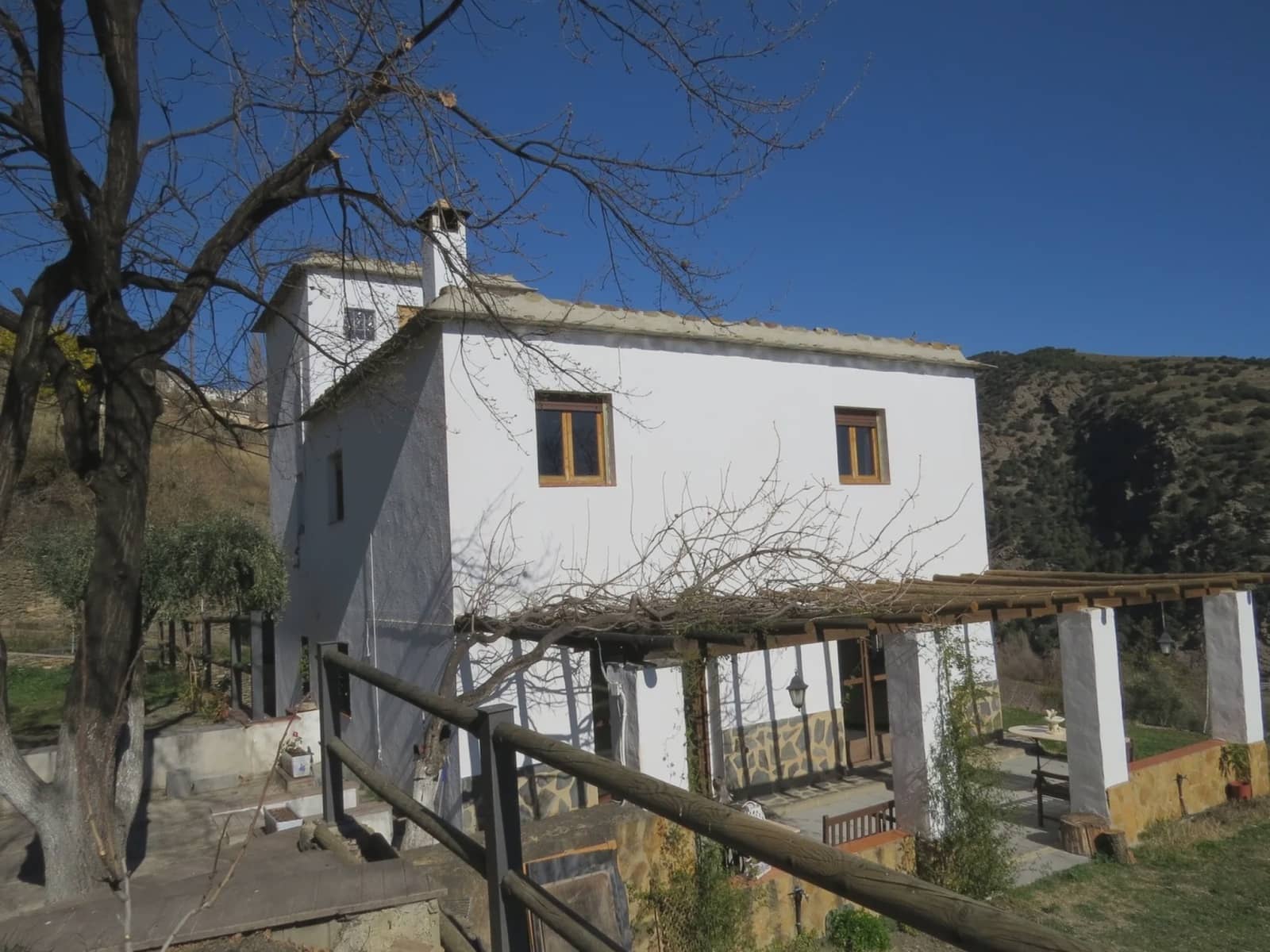 6 slaapkamer Finca/Landhuis te koop in Berchules met zwembad garage - € 290.000 (Ref: 8765760)