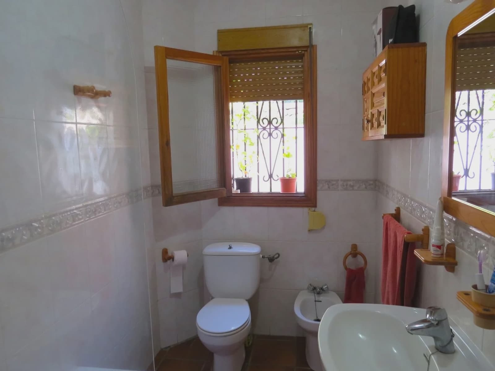 6 slaapkamer Finca/Landhuis te koop in Berchules met zwembad garage - € 290.000 (Ref: 8765760)
