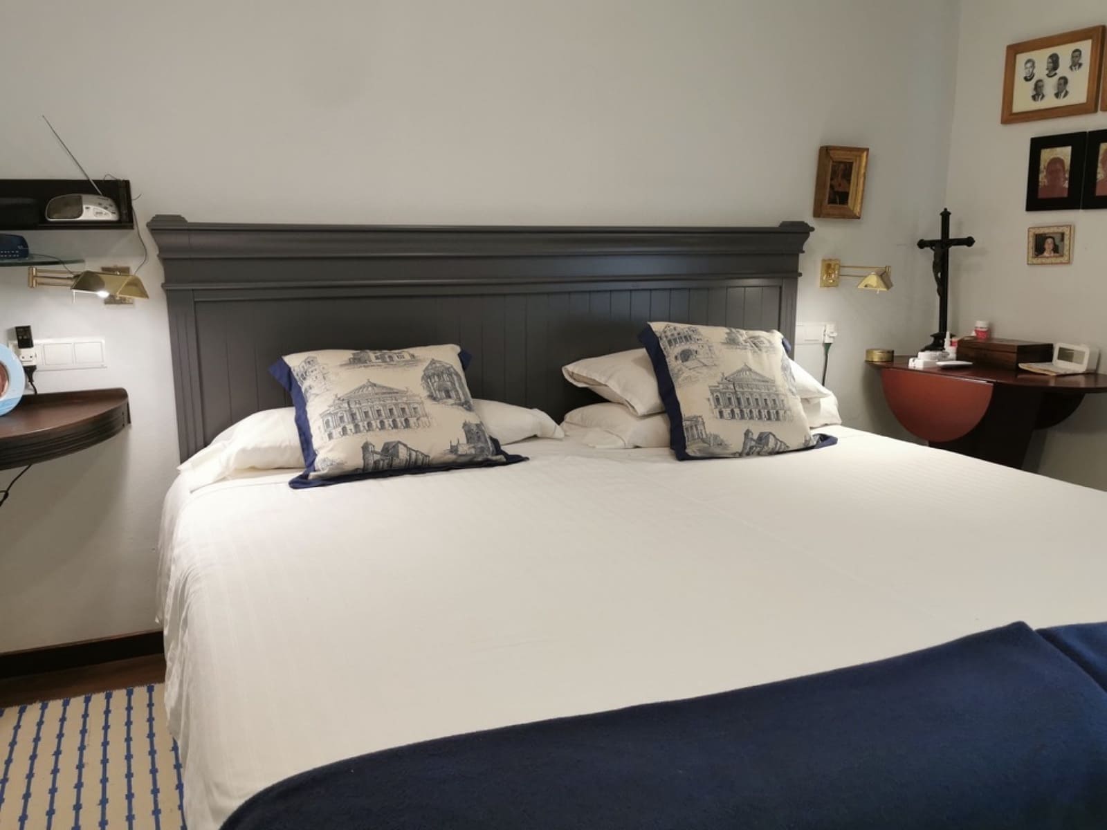 24 soveværelse Finca/Landehus til salg i Gerena med swimmingpool garage - € 2.800.000 (Ref: 8821144)