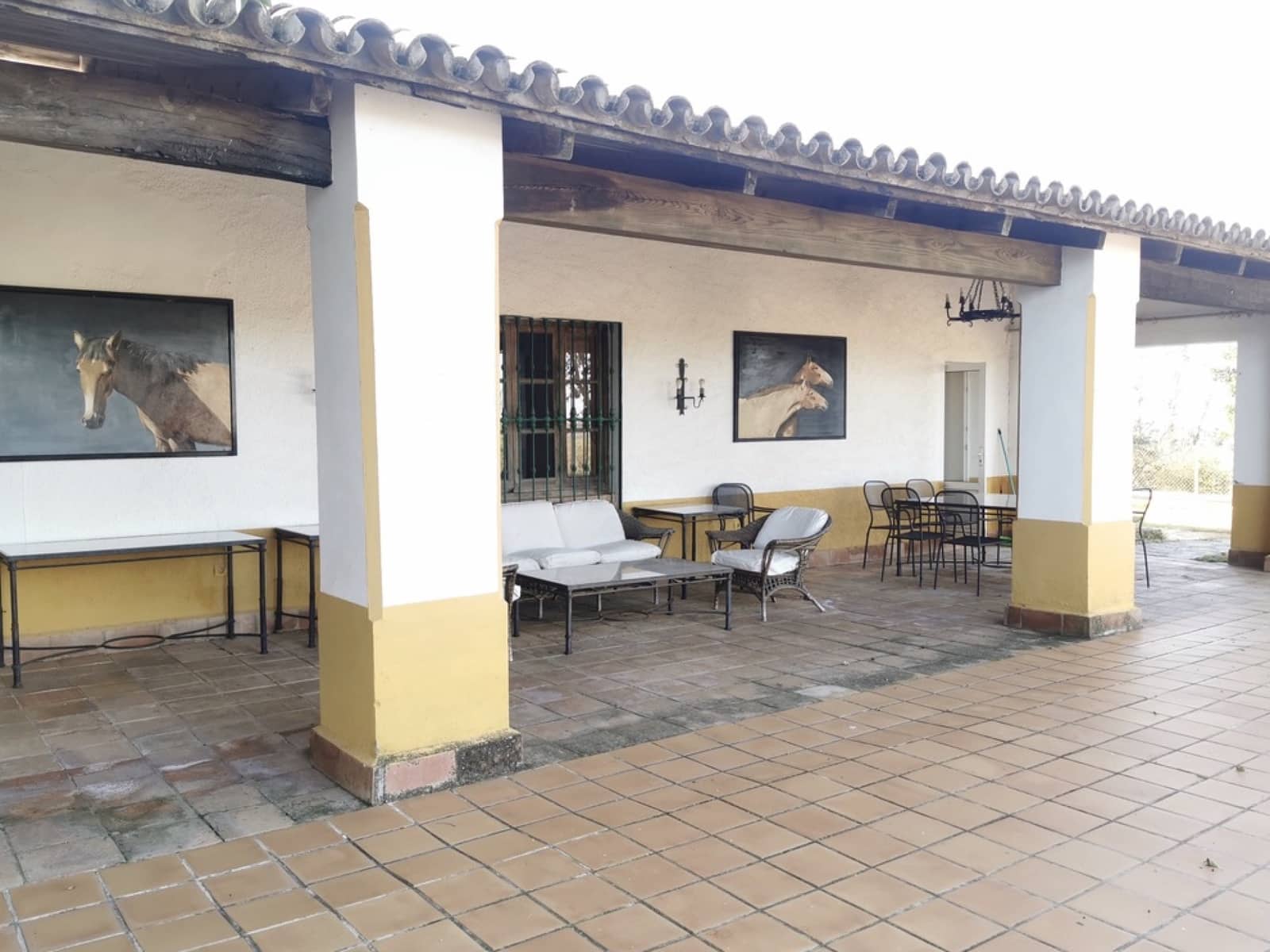 24 soveværelse Finca/Landehus til salg i Gerena med swimmingpool garage - € 2.800.000 (Ref: 8821144)