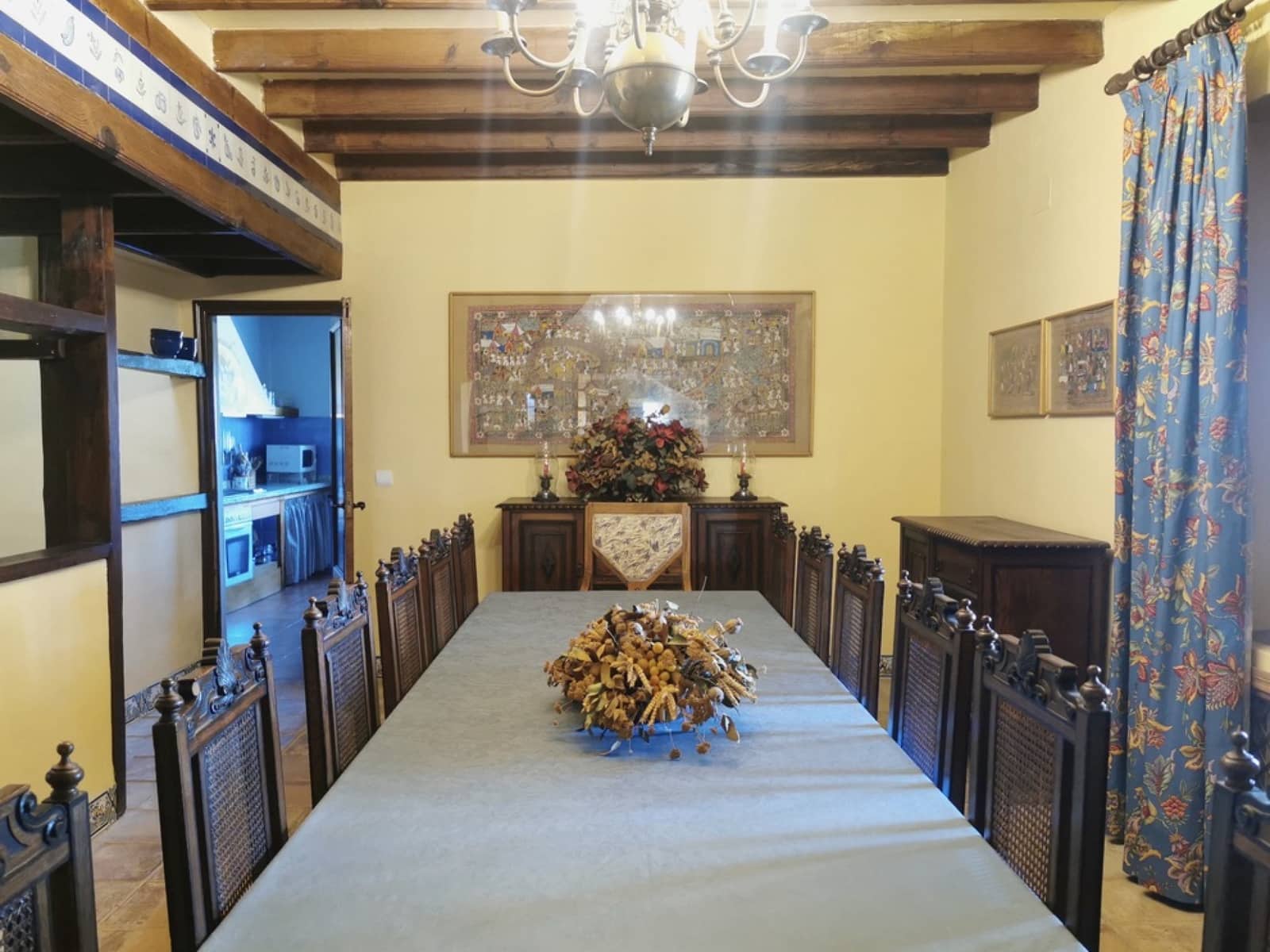 24 soveværelse Finca/Landehus til salg i Gerena med swimmingpool garage - € 2.800.000 (Ref: 8821144)