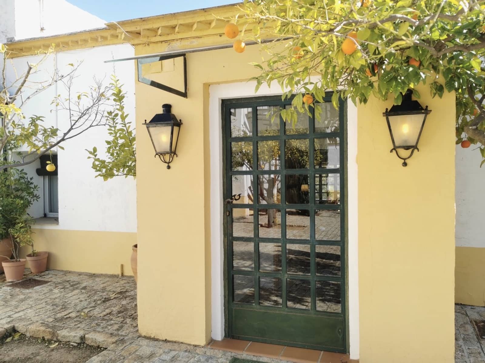 24 soveværelse Finca/Landehus til salg i Gerena med swimmingpool garage - € 2.800.000 (Ref: 8821144)