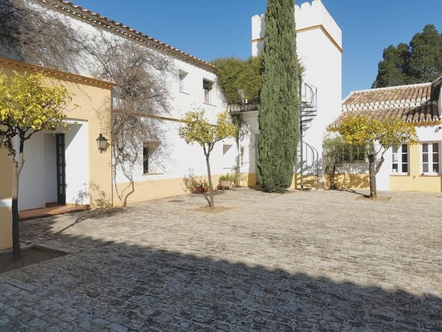 24 bedroom Finca/Country House for sale in Gerena with pool garage - € 2,800,000 (Ref: 8821144)