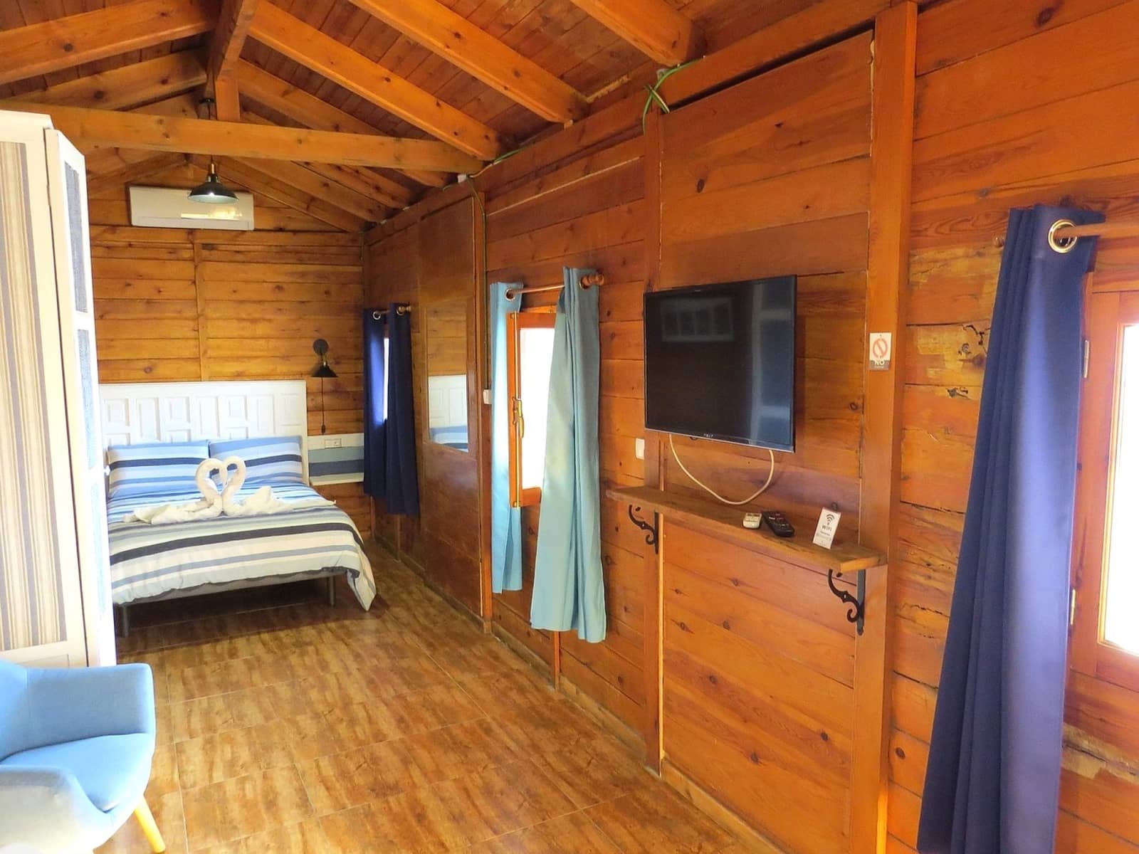 5 bedroom Hotel for sale in Laroles with pool - € 550,000 (Ref: 8843997)