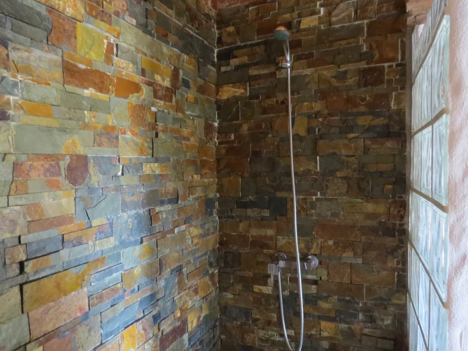 5 bedroom Hotel for sale in Laroles with pool - € 550,000 (Ref: 8843997)