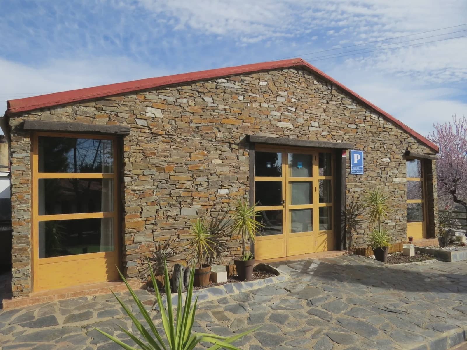 5 slaapkamer Finca/Landhuis te koop in Laroles met zwembad garage - € 480.000 (Ref: 8843997)