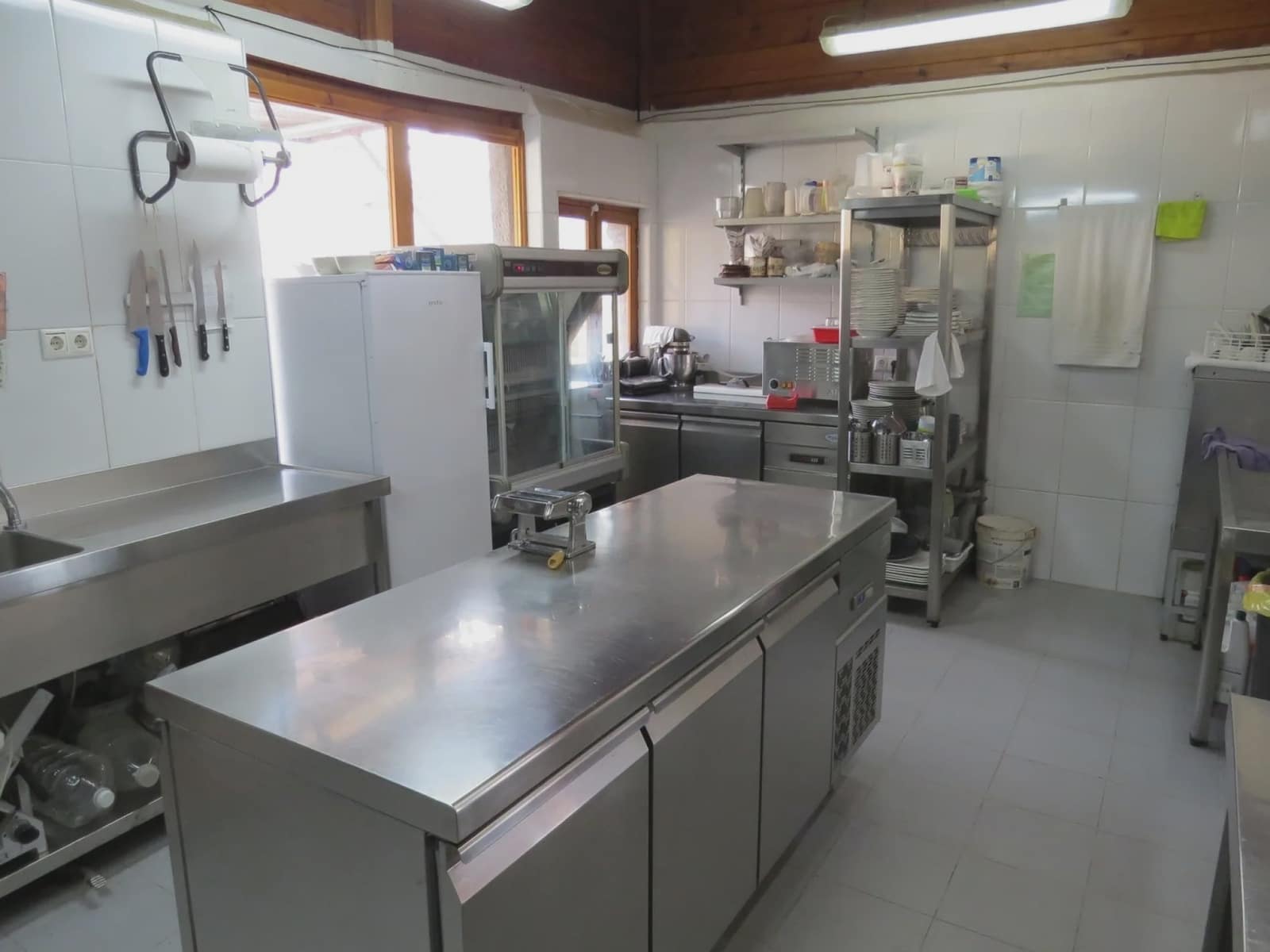 5 slaapkamer Finca/Landhuis te koop in Laroles met zwembad garage - € 480.000 (Ref: 8843997)