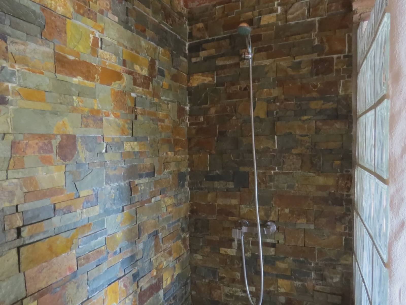 5 slaapkamer Finca/Landhuis te koop in Laroles met zwembad garage - € 480.000 (Ref: 8843997)
