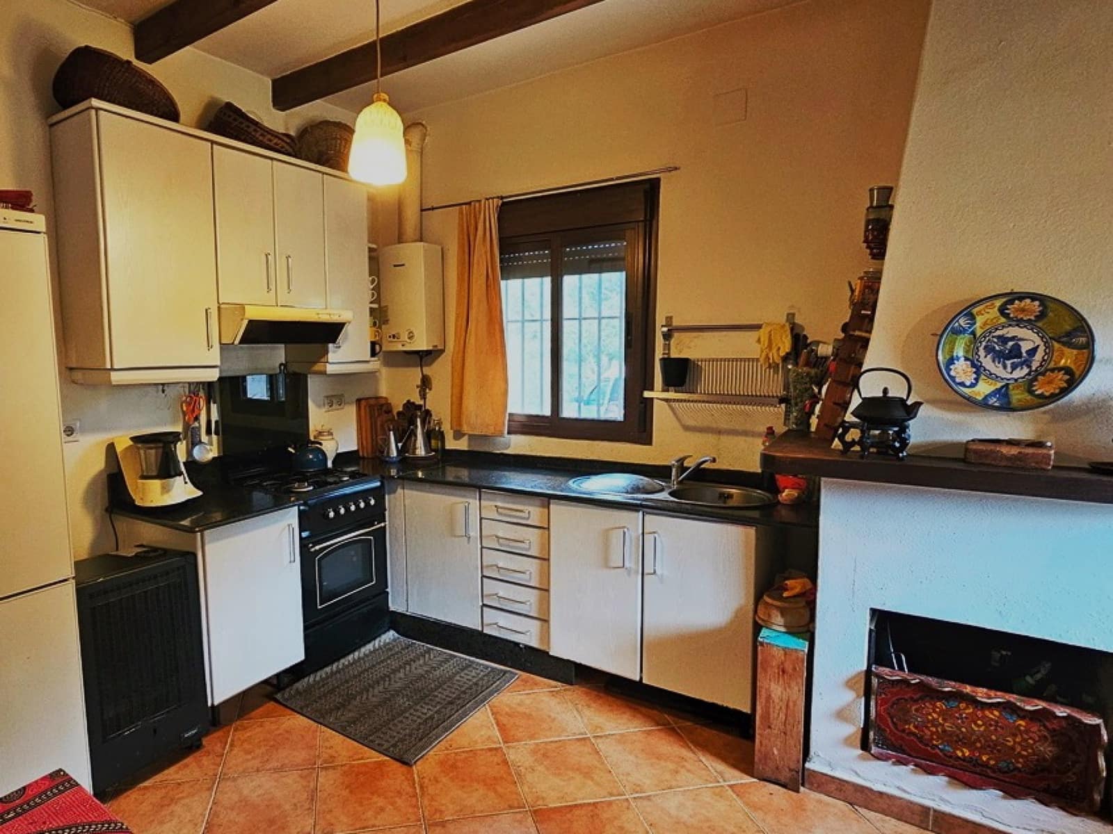 2 soveværelse Finca/Landehus til salg i Castano del Robledo med swimmingpool - € 255.000 (Ref: 8885148)