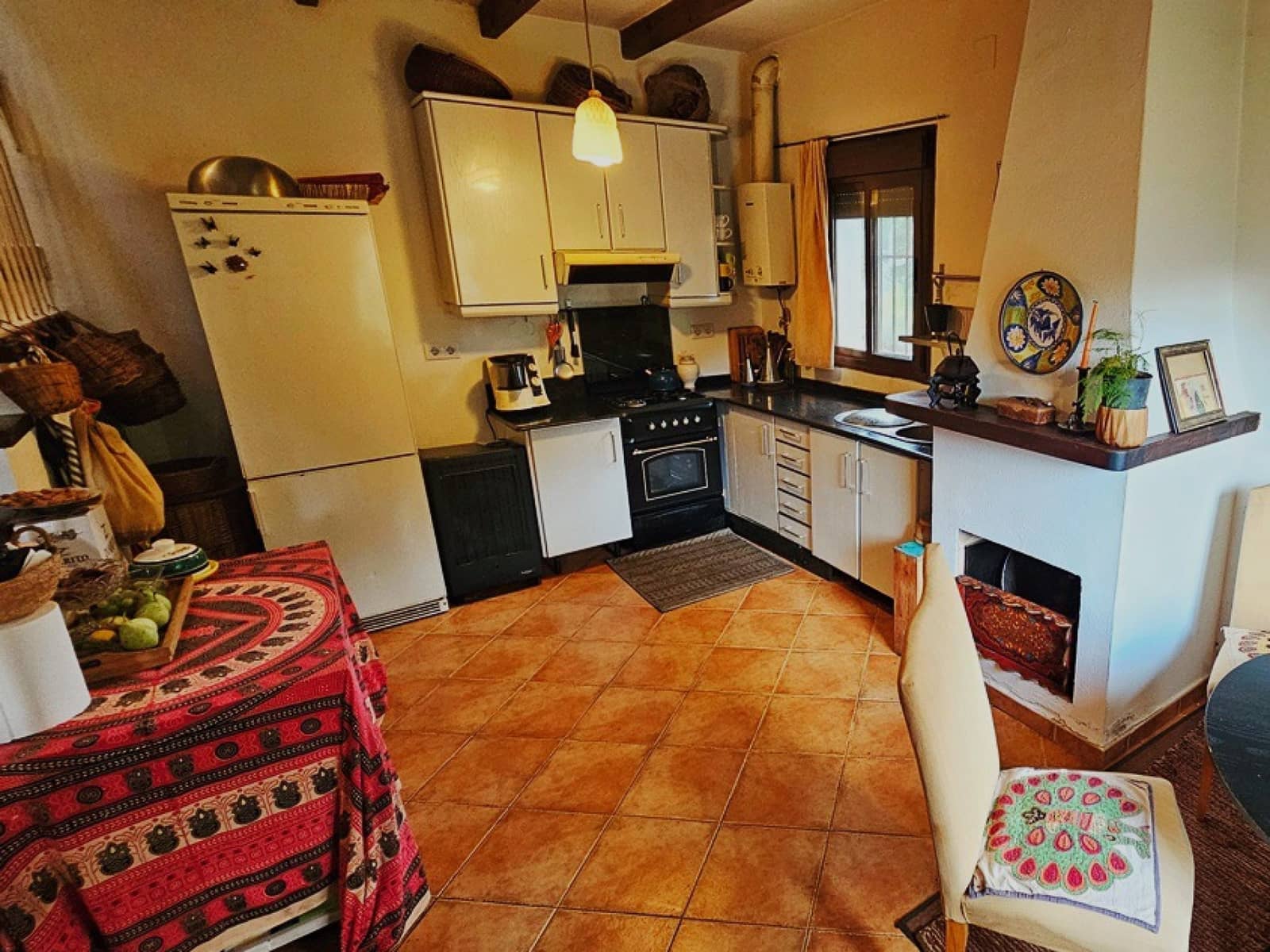 2 soveværelse Finca/Landehus til salg i Castano del Robledo med swimmingpool - € 255.000 (Ref: 8885148)