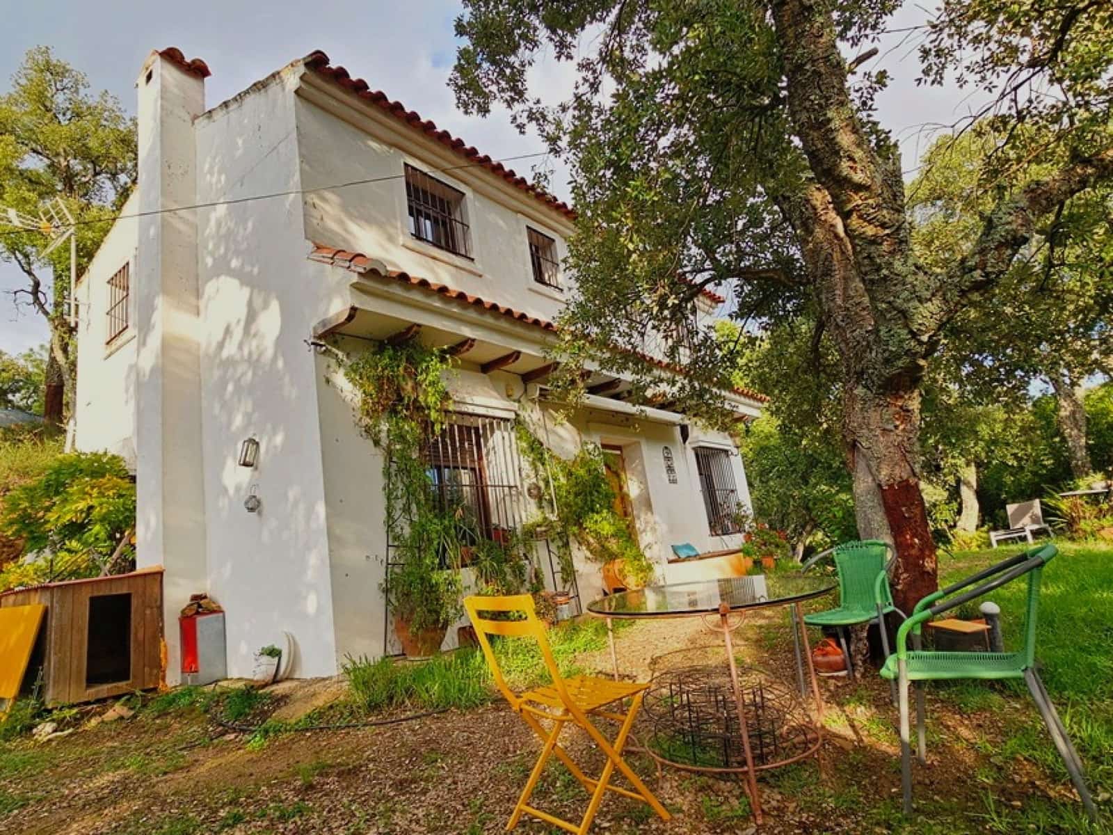 2 soveværelse Finca/Landehus til salg i Castano del Robledo med swimmingpool - € 255.000 (Ref: 8885148)