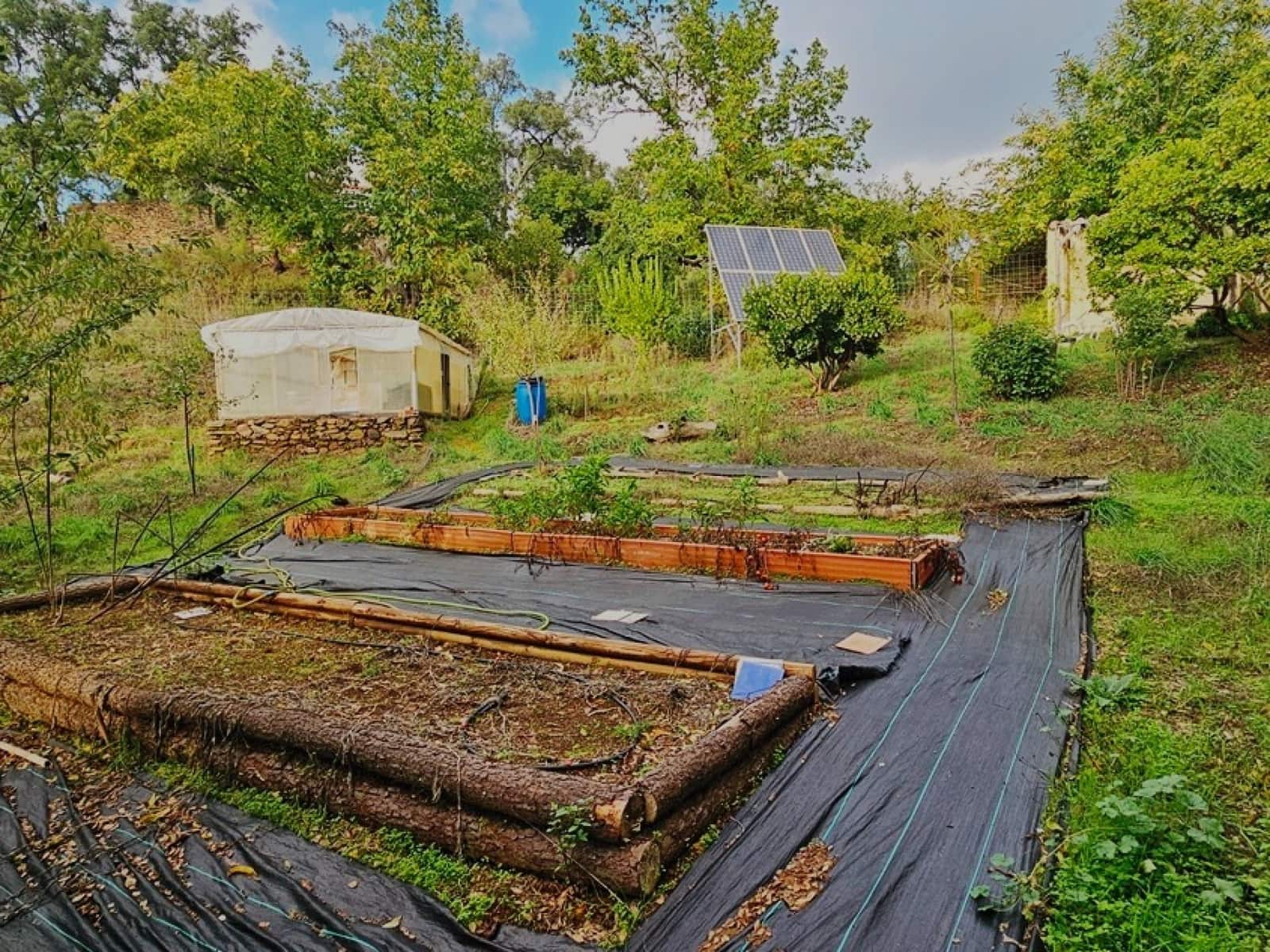 2 soveværelse Finca/Landehus til salg i Castano del Robledo med swimmingpool - € 255.000 (Ref: 8885148)