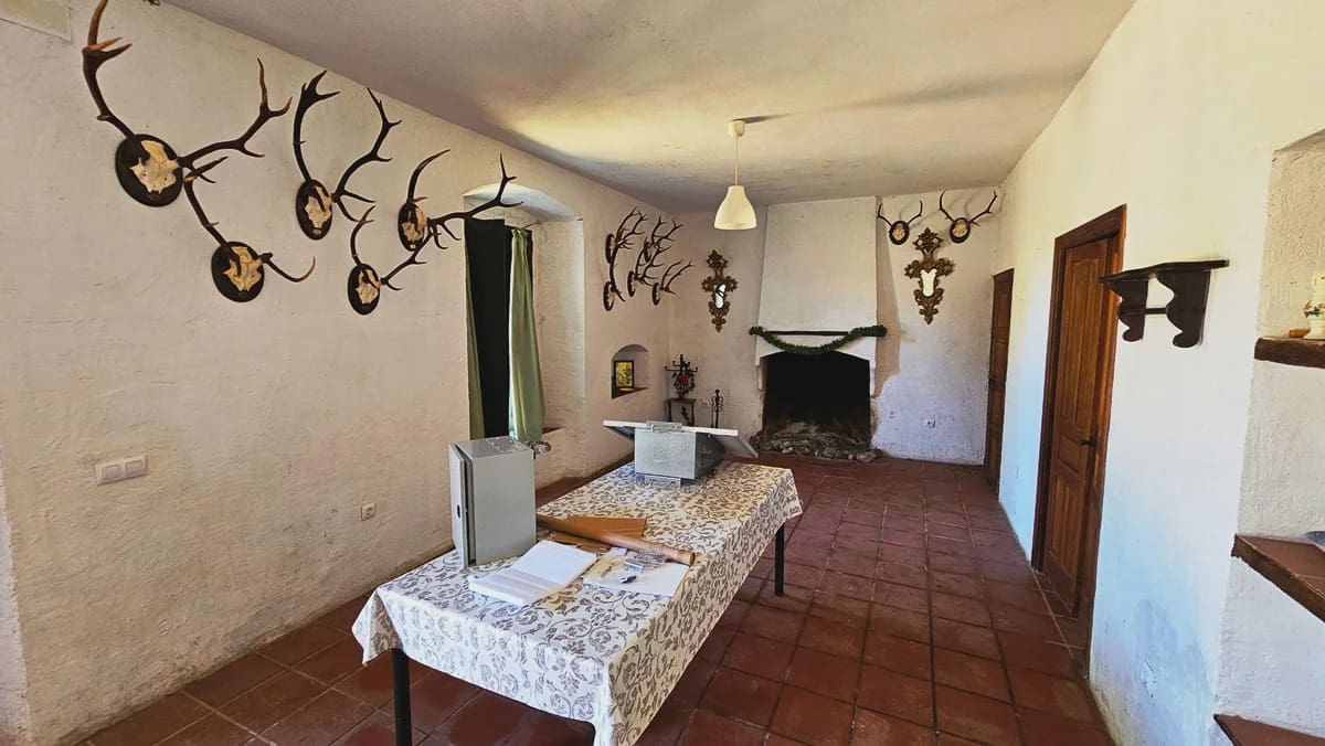 4 quarto Quinta/Casa Rural para venda em Aracena - 2 300 000 € (Ref: 8885149)