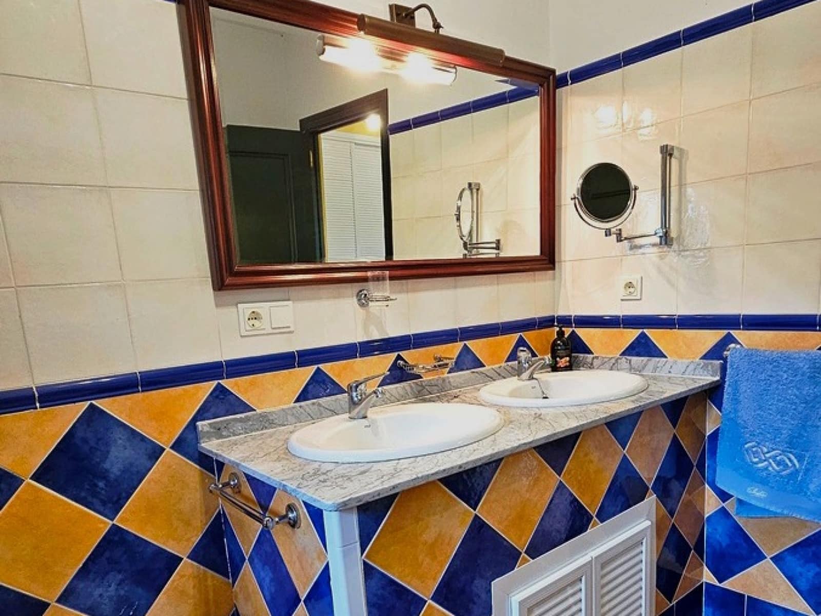 5 sypialnia Finka/Dom wiejski na sprzedaż w Cortegana z basenem - 320 000 € (Ref: 8885522)