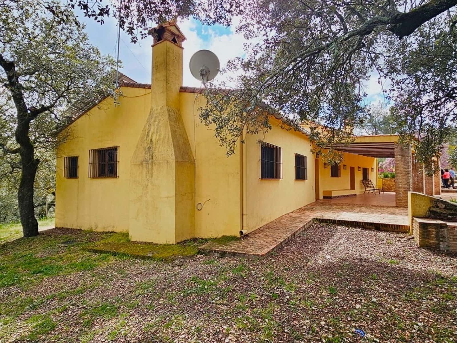 5 sypialnia Finka/Dom wiejski na sprzedaż w Cortegana z basenem - 320 000 € (Ref: 8885522)