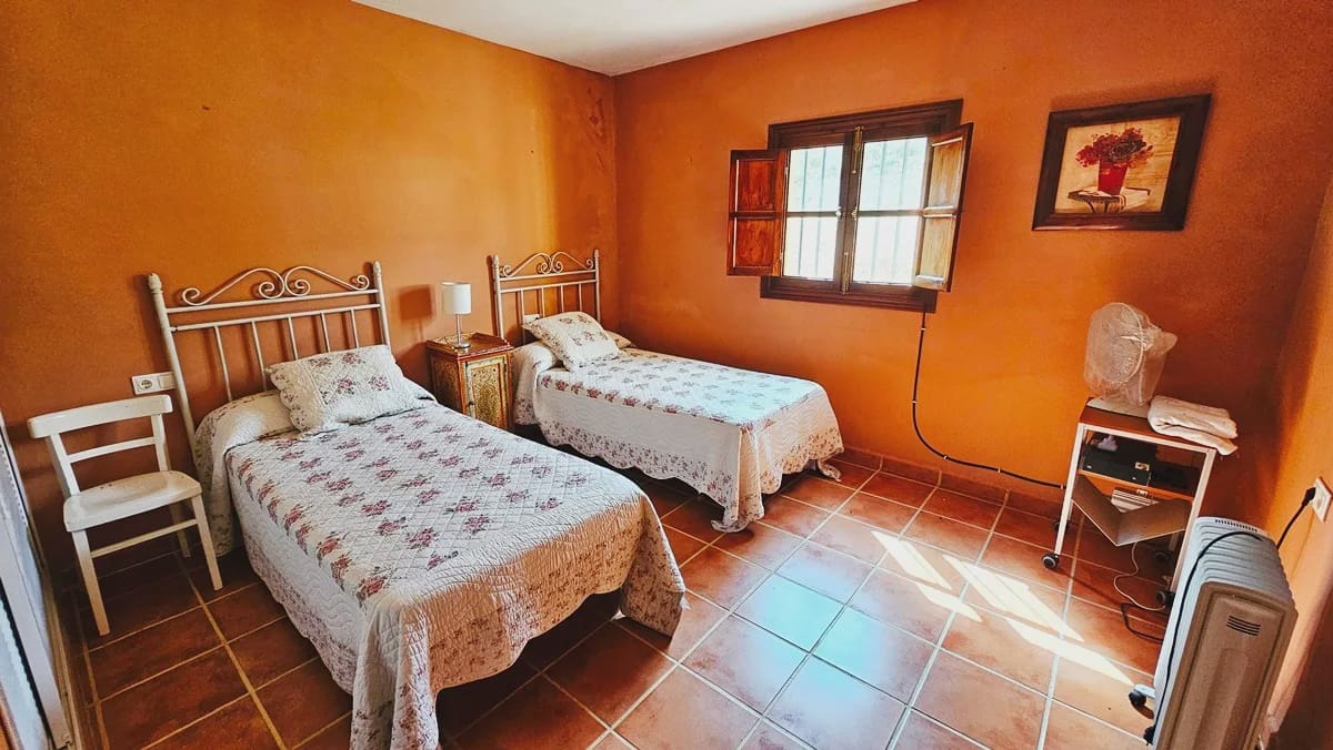 5 soverom Finca/Herregård til salgs i Cortegana med svømmebasseng - € 320 000 (Ref: 8885522)