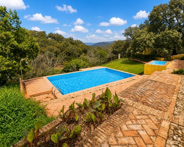 5 bedroom Finca/Country House for sale in Cortegana with pool - € 320,000 (Ref: 8885522)