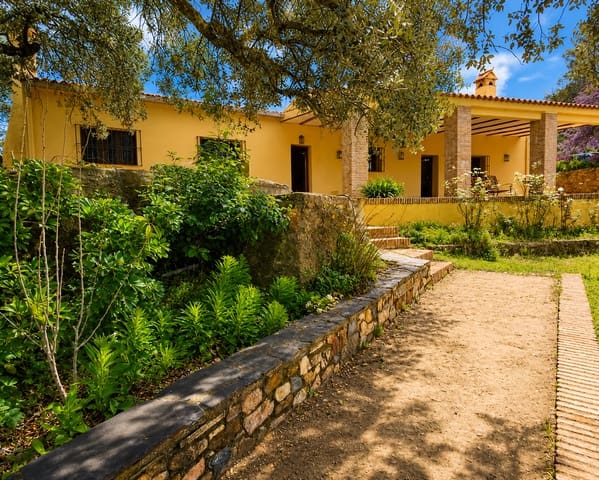 5 bedroom Finca/Country House for sale in Cortegana with pool - € 320,000 (Ref: 8885522)