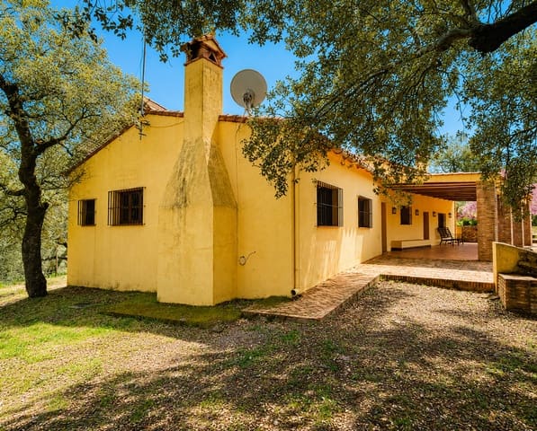 5 bedroom Finca/Country House for sale in Cortegana with pool - € 320,000 (Ref: 8885522)