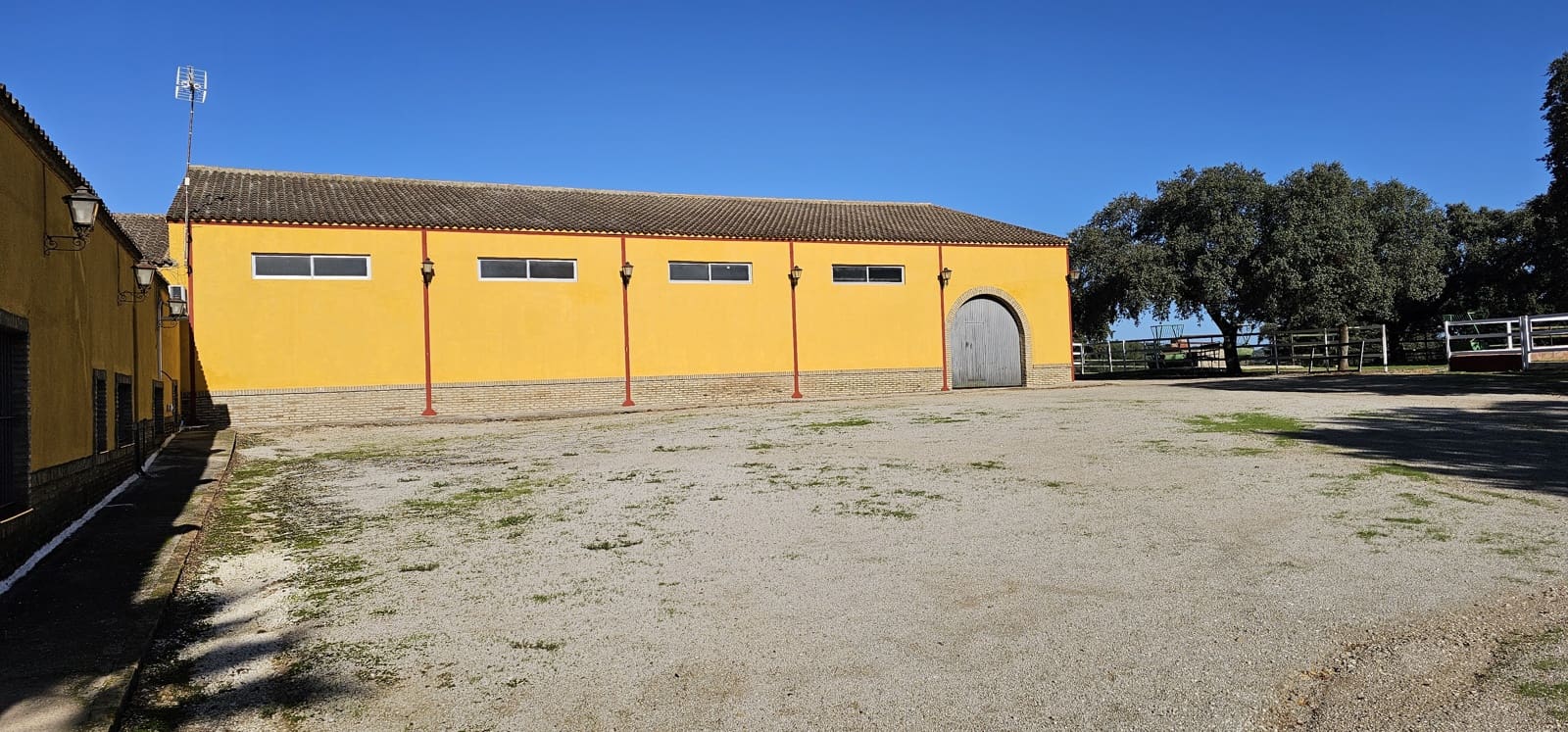 Hotel de 20 habitaciones en Morón de la Frontera en venta con piscina garaje - 1.200.000 € (Ref: 8895821)
