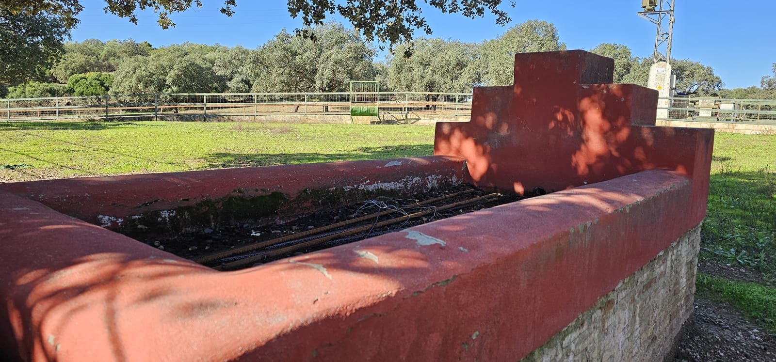 Hotel de 20 habitaciones en Morón de la Frontera en venta con piscina garaje - 1.200.000 € (Ref: 8895821)
