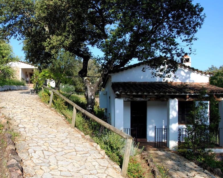 25 soveværelse Hotel til salg i Aracena med swimmingpool - € 3.500.000 (Ref: 8900870)