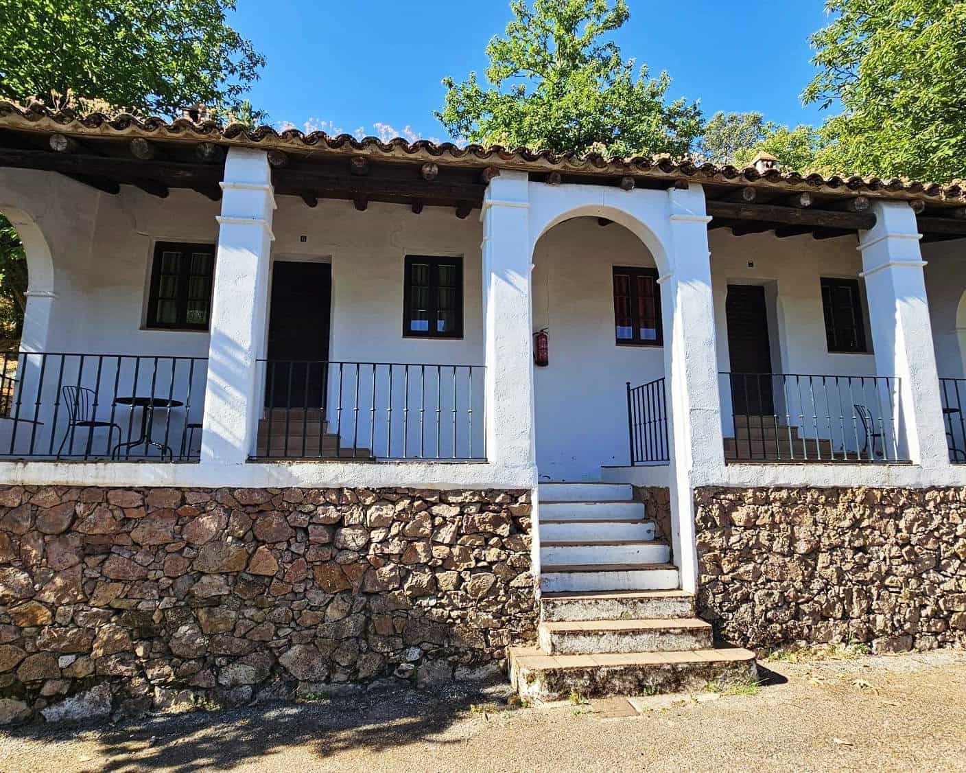 25 soveværelse Hotel til salg i Aracena med swimmingpool - € 3.500.000 (Ref: 8900870)