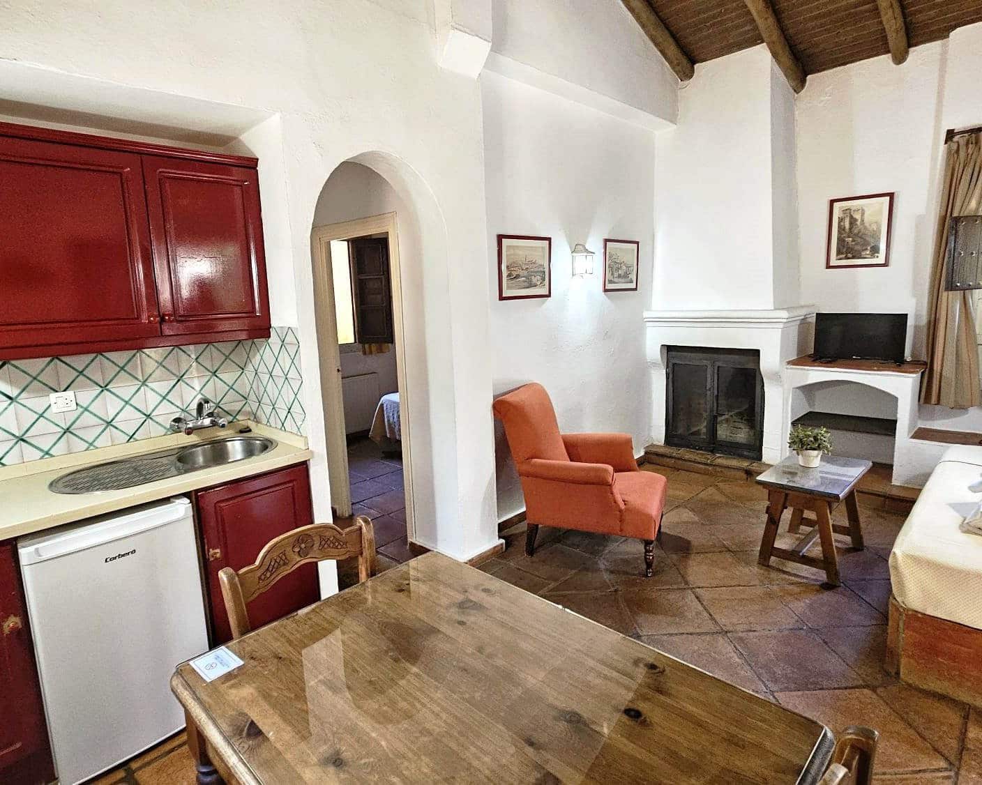 25 soveværelse Hotel til salg i Aracena med swimmingpool - € 3.500.000 (Ref: 8900870)