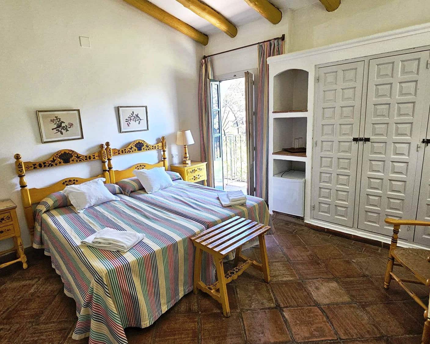 25 soveværelse Hotel til salg i Aracena med swimmingpool - € 3.500.000 (Ref: 8900870)