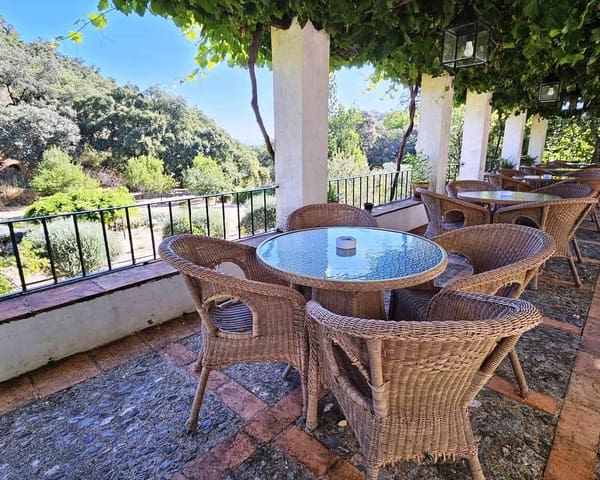 25 bedroom Hotel for sale in Aracena with pool - € 3,500,000 (Ref: 8900870)