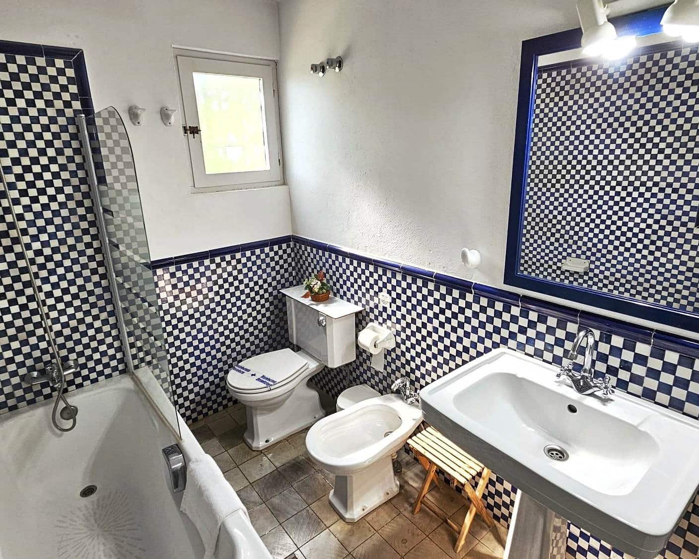 25 soveværelse Hotel til salg i Aracena med swimmingpool - € 3.500.000 (Ref: 8900870)